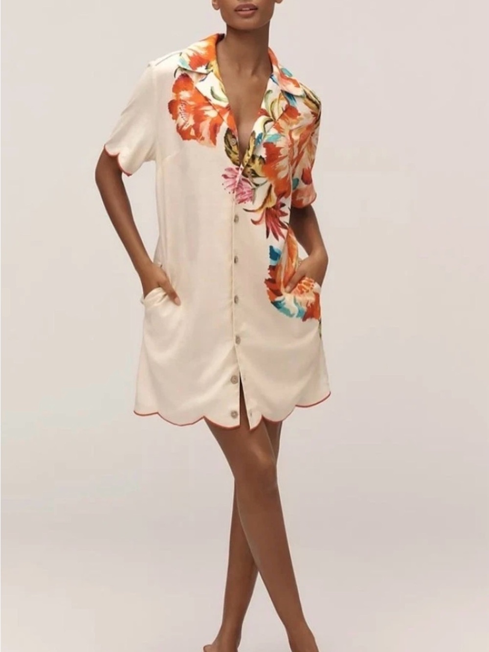 58- NWT. FARM Rio Cream Button-Up Dress with Red, Orange, Teal Floral Print XS